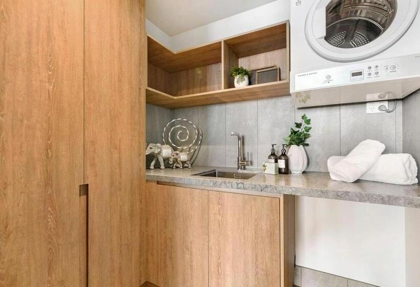 Люкс Executive Вид на Море, Vue Broadbeach   Official