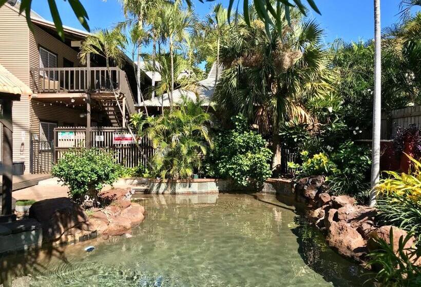 패밀리 룸 공용 욕실, Kimberley Travellers Lodge  Broome Yha