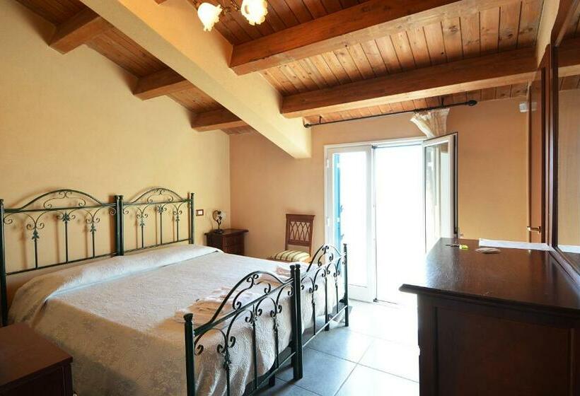 اتاق استاندارد, B&b La Castellana
