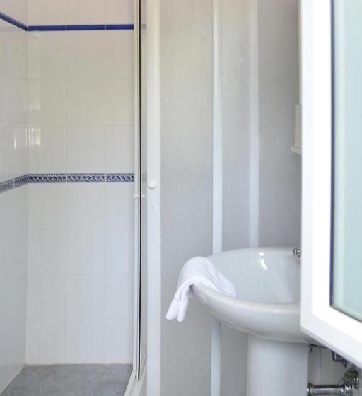 اتاق استاندارد سه نفره, B&b La Castellana