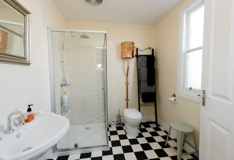 디럭스 스위트 킹 침대, La Maison St Arnaud