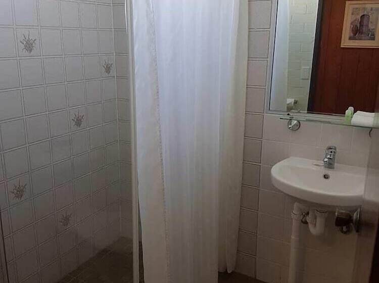 Номер Стандарт, Bulahdelah Motor Lodge