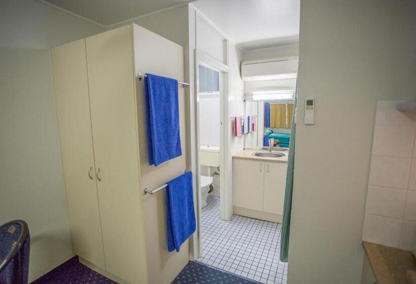 디럭스 룸, Fourth Avenue Motor Inn