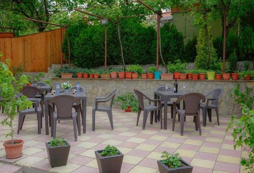 디럭스 룸, Tatyana Guest House