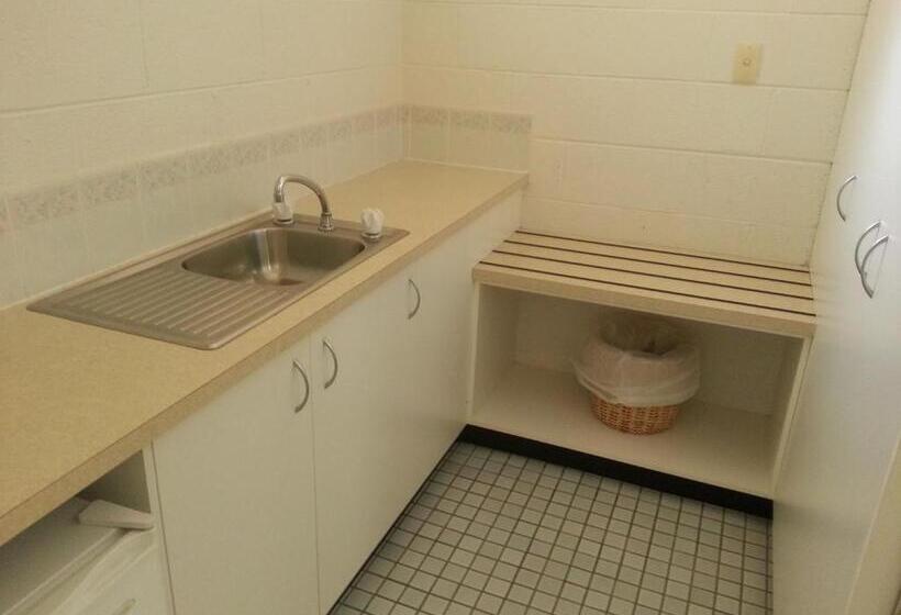 Семейный Номер, Central Coast Motel