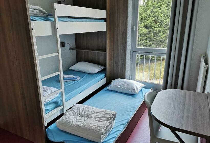 اتاق استاندارد سه نفره, Auberge De Jeunesse D Orleans