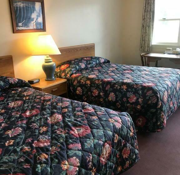 Номер Стандарт, Four Seasons Motor Inn
