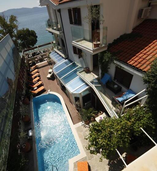 سوئیت با بالکن, Boutique Hotel Marco Polo