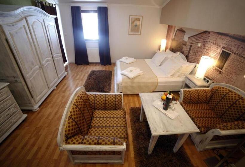 سوئیت با بالکن, Boutique Hotel Marco Polo
