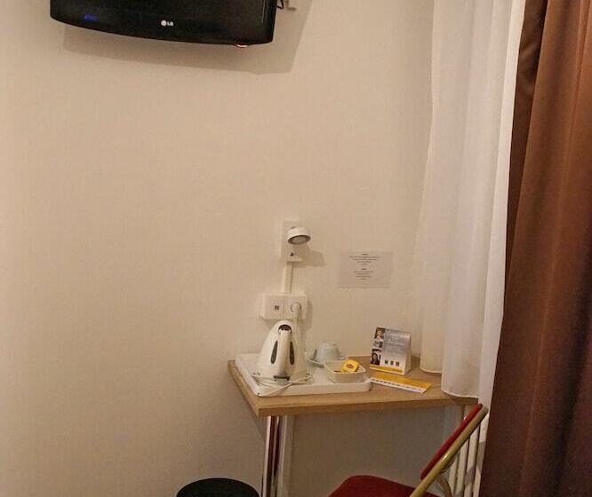 Quarto Estandar Individual, Comfort Hotel Rouen Alba