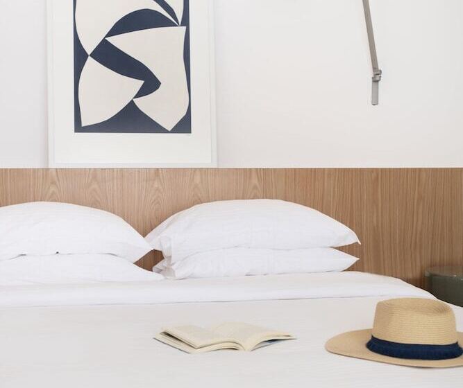 سوییت با استخر, Lilium Hotel Santorini