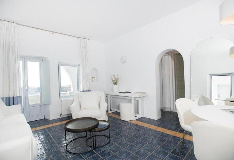 سوئیت با چشم‌انداز, Lilium Hotel Santorini