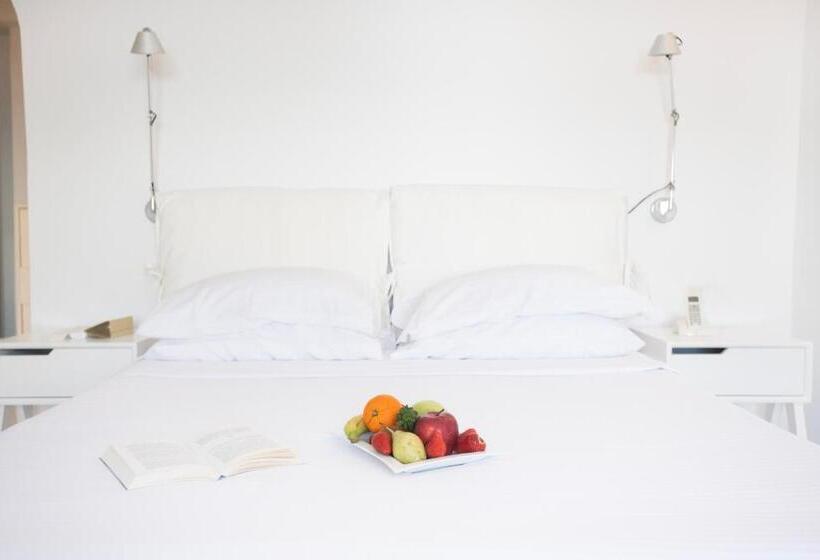اتاق سوپریور با چشم‌انداز, Lilium Hotel Santorini