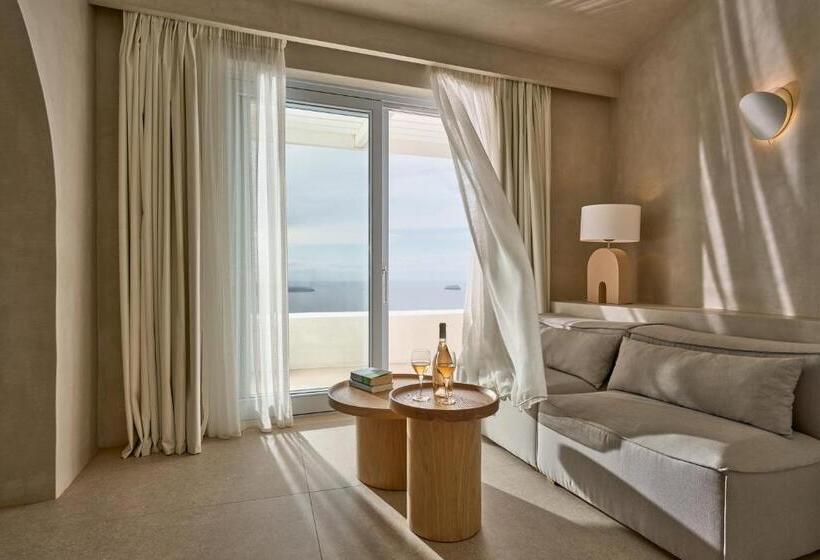 سوئیت با چشم‌انداز, Lilium Hotel Santorini