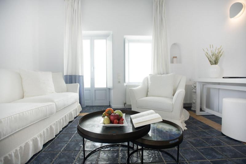 سوییت با استخر, Lilium Hotel Santorini