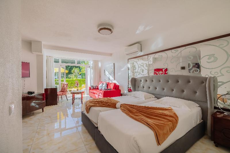 Superior Room with Terrace, Muthu Clube Praia Da Oura