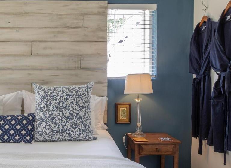 חדר סופריור, Long Story Guest House
