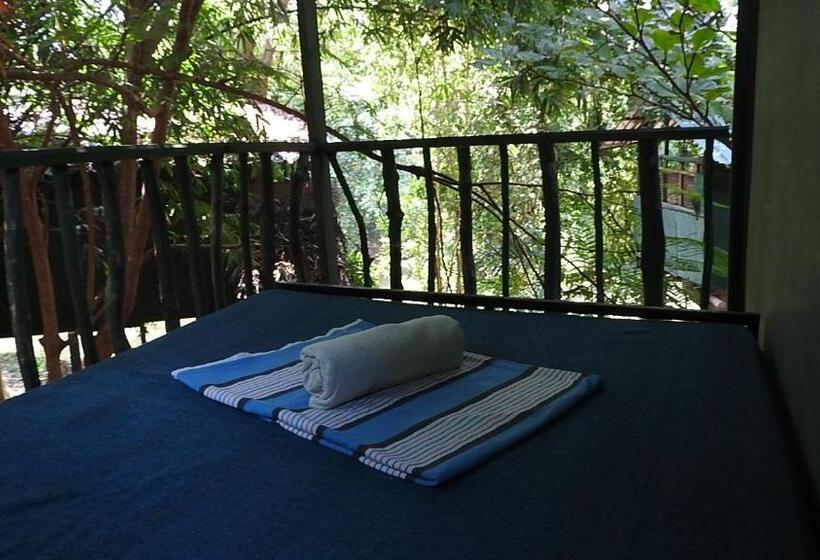 Семейный Номер Вид на Сад, River Side Cabana