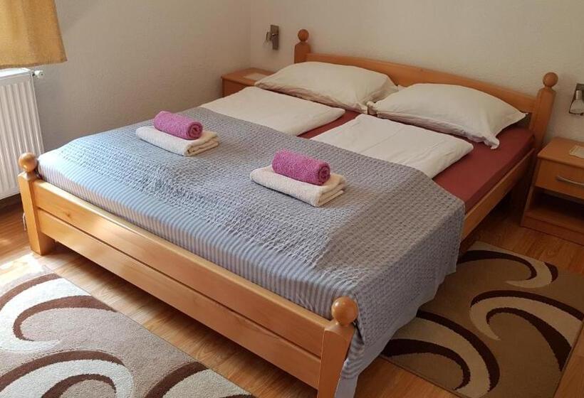 اتاق استاندارد, St George B&b