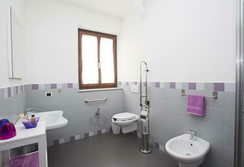 اتاق استاندارد برای معلولان, B&b La Frola
