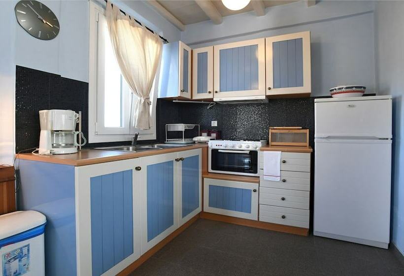 Студия Стандарт, Glafki Hotel Tinos