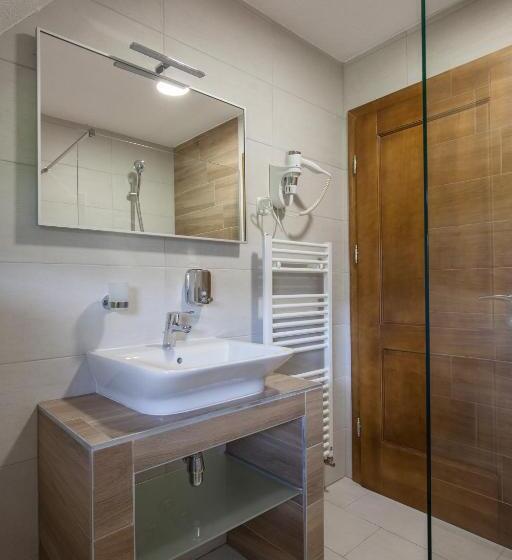 اتاق استاندارد با تخت بزرگ, Rooms Imperial House
