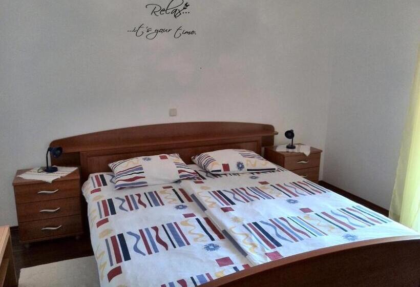 חדר סטנדרט עם מרפסת, Guesthouse Raffaello