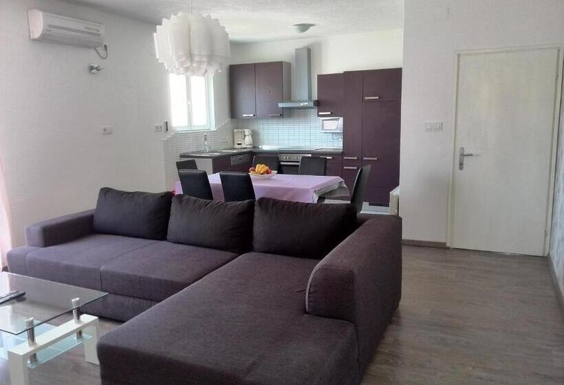 דירת חדר, Guesthouse Raffaello