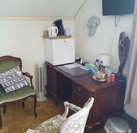 اتاق استاندارد, Erbuca Bed And Breakfast
