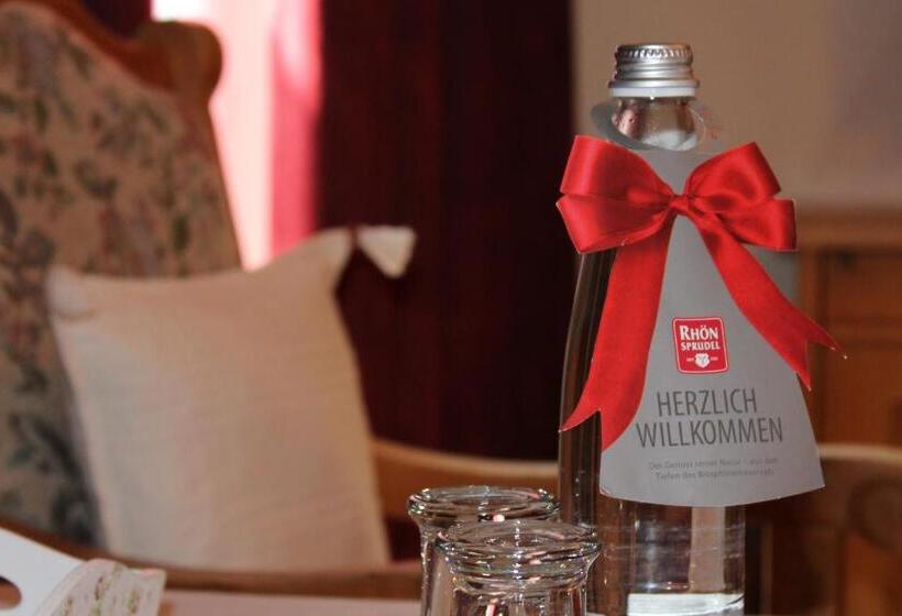 Полулюкс, Landhotel Hubertus