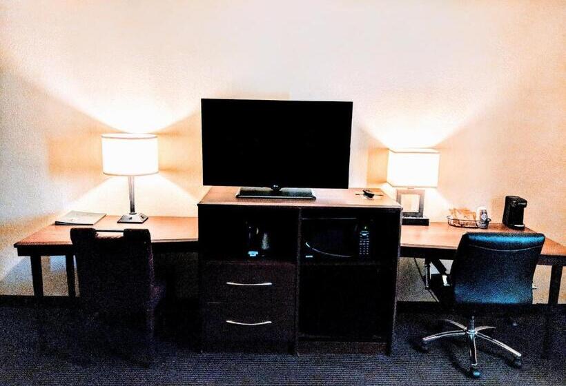 标准工作室, Americinn By Wyndham Grand Forks