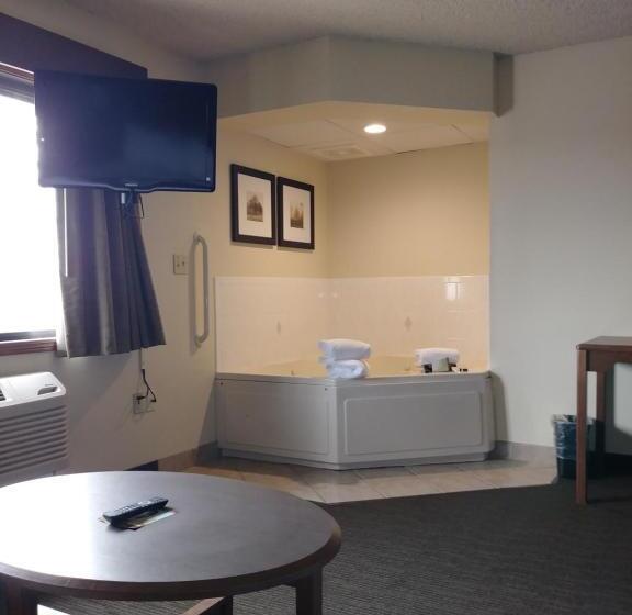 Люкс Кровать Кинг, Americinn By Wyndham Windsor Ft. Collins