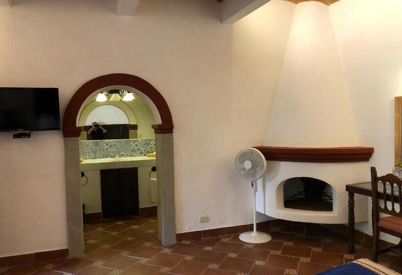 اتاق لوکس, Hacienda Monteverde San Miguel De Allende