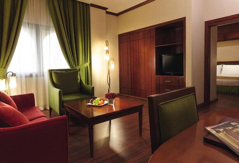 Люкс Повышенной Комфортности, Mövenpick Hotel Jeddah