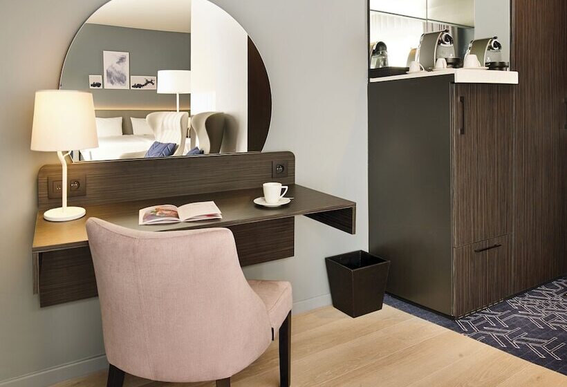 Полулюкс Одноместный с Террасой, Van Der Valk Hotel Spa
