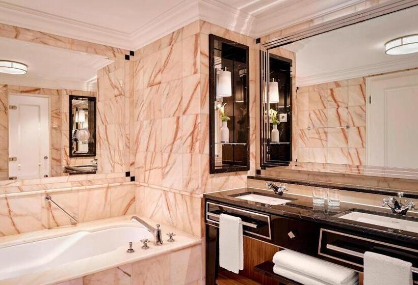 اتاق لوکس با تخت بزرگ, The Ritzcarlton, Berlin
