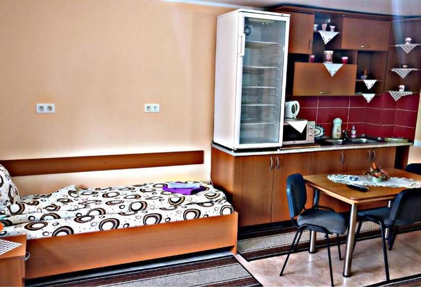 Family Suite, Picnic Panzio