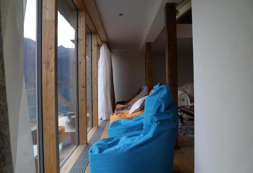 Шале Deluxe 1 Спальня, Lakeview Bei Interlaken