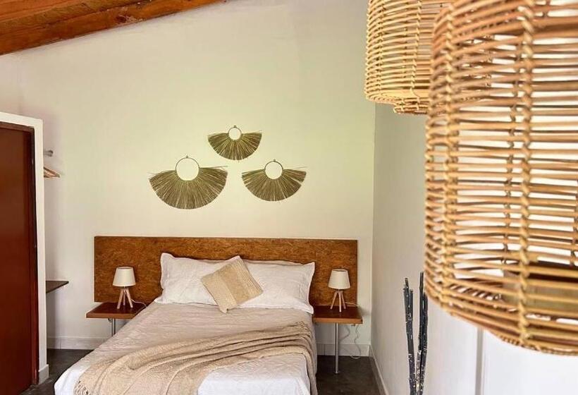 بانگلوی استاندارد, Villas De Cieneguilla
