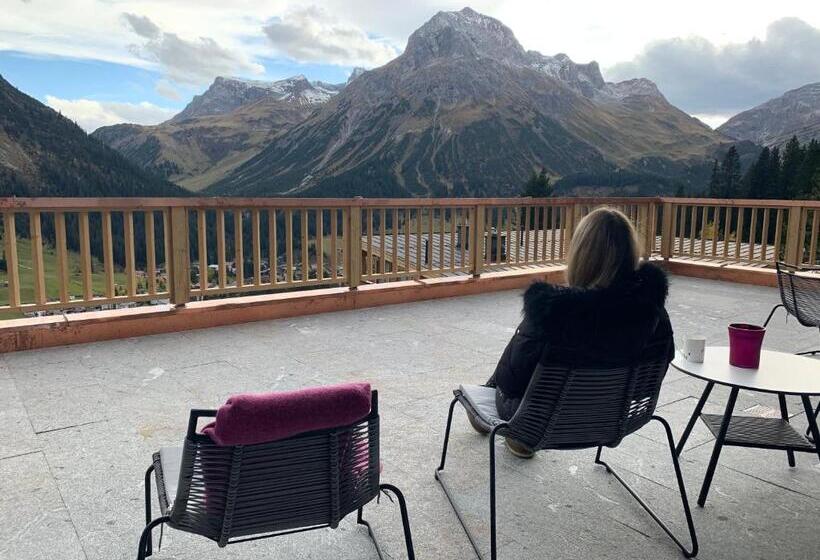 کلبه ییلاقی, Skilodge Oberlech