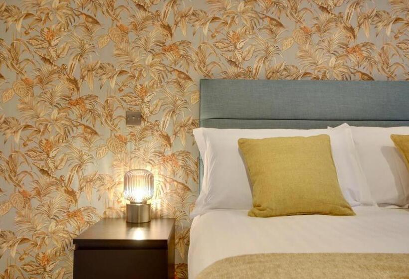 Семейный Номер Deluxe, Orange Grove Hotel & Gardens