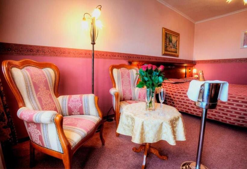 Номер Deluxe с Балконом, Grand Hotel Residence Luxury Boutique Hotel Adult Only With Free Privat Wellness Or Massage