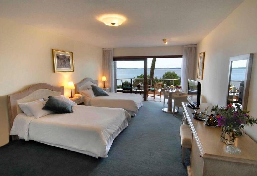 اتاق استاندارد با 2 تخت دوبل, Del Lago Golf & Art Resort