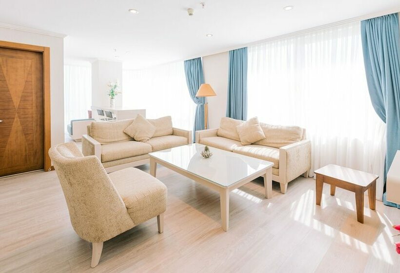 Президентский Люкс, Ilica Hotel Spa & Wellness Resort