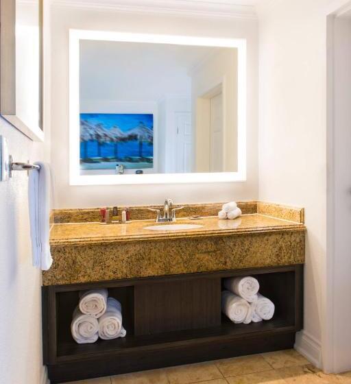 اتاق استاندارد با چشم‌انداز دریا, St. Kitts Marriott Resort & The Royal Beach Casino