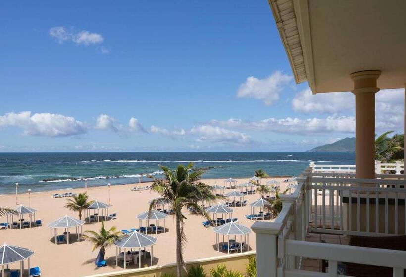 سوییت با چشم‌انداز دریا, St. Kitts Marriott Resort & The Royal Beach Casino