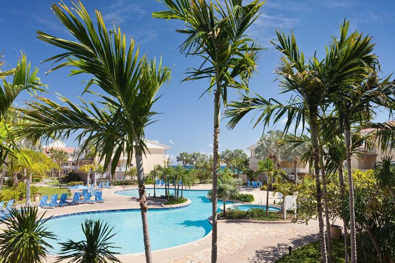 اتاق استاندارد با چشم‌انداز استخر, St. Kitts Marriott Resort & The Royal Beach Casino