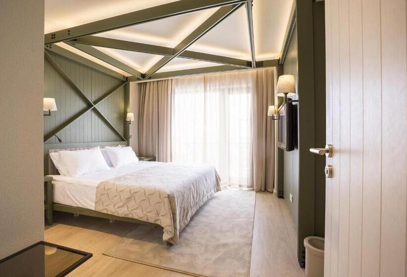 بانگلوی استاندارد, Voyage Sorgun