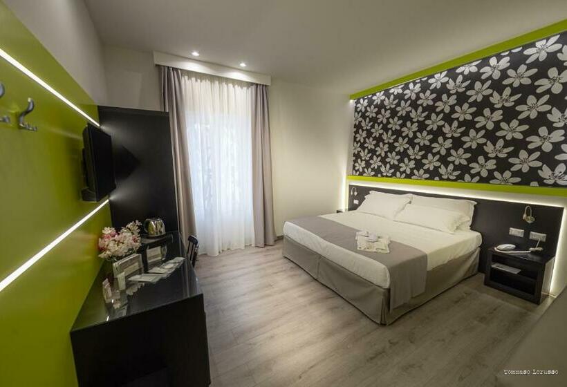 اتاق سوپریور, Holygold Suite