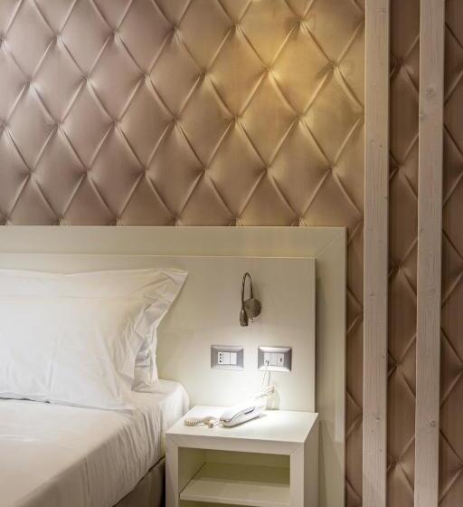 اتاق سوپریور, Holygold Suite